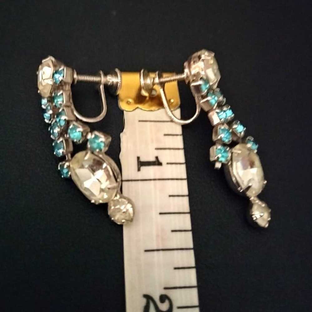 Vintage Sparkling Blue Rhinestone Screw Back Earr… - image 4