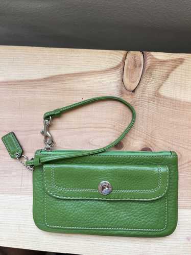 Coach Coach pebbled leather green clutch