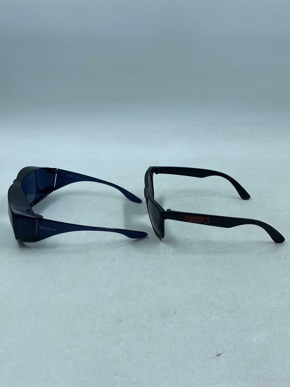 Lot of 2 Unbranded Black Sunglasses Women's - Siz… - image 4