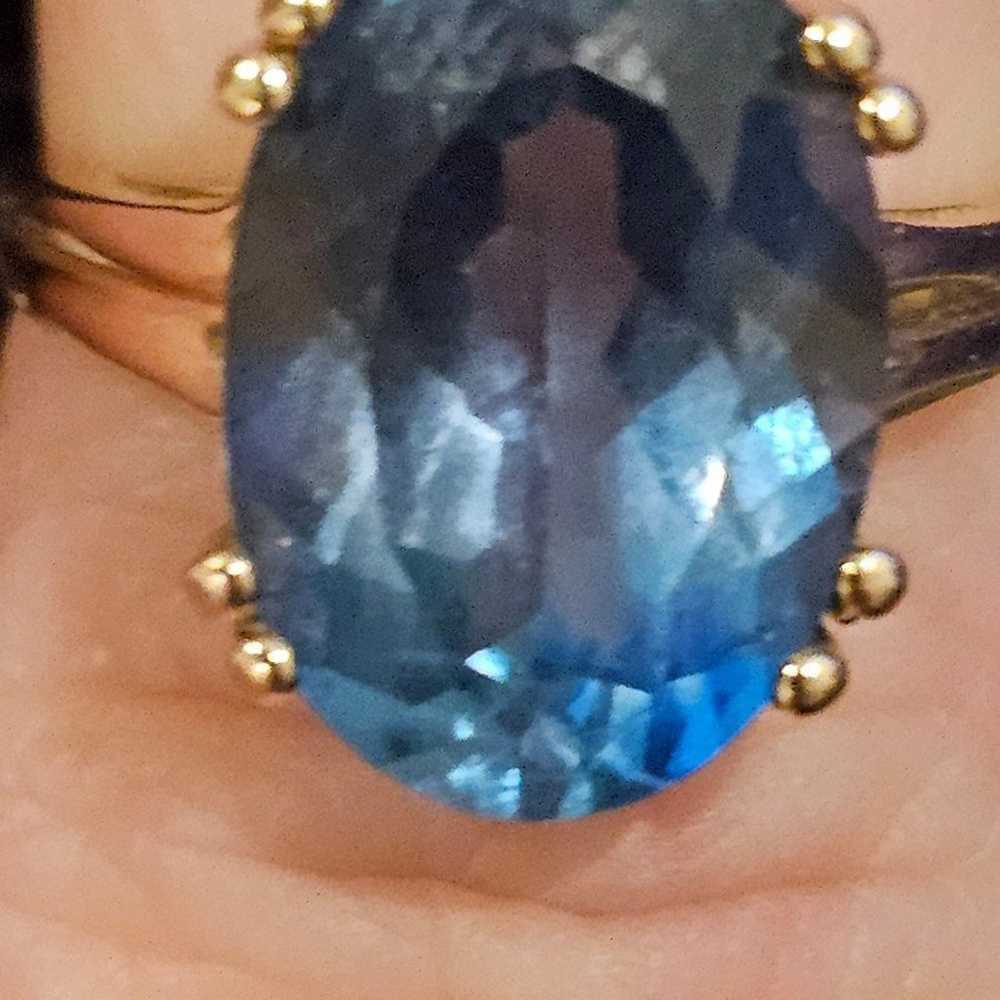 Gorgeous  Blue Topaz 4 karat stone vintage size 6… - image 4