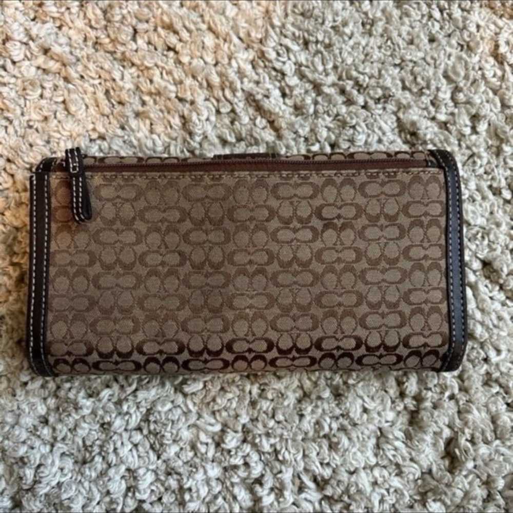 Soho Coach buckle tri fold wallet - image 6