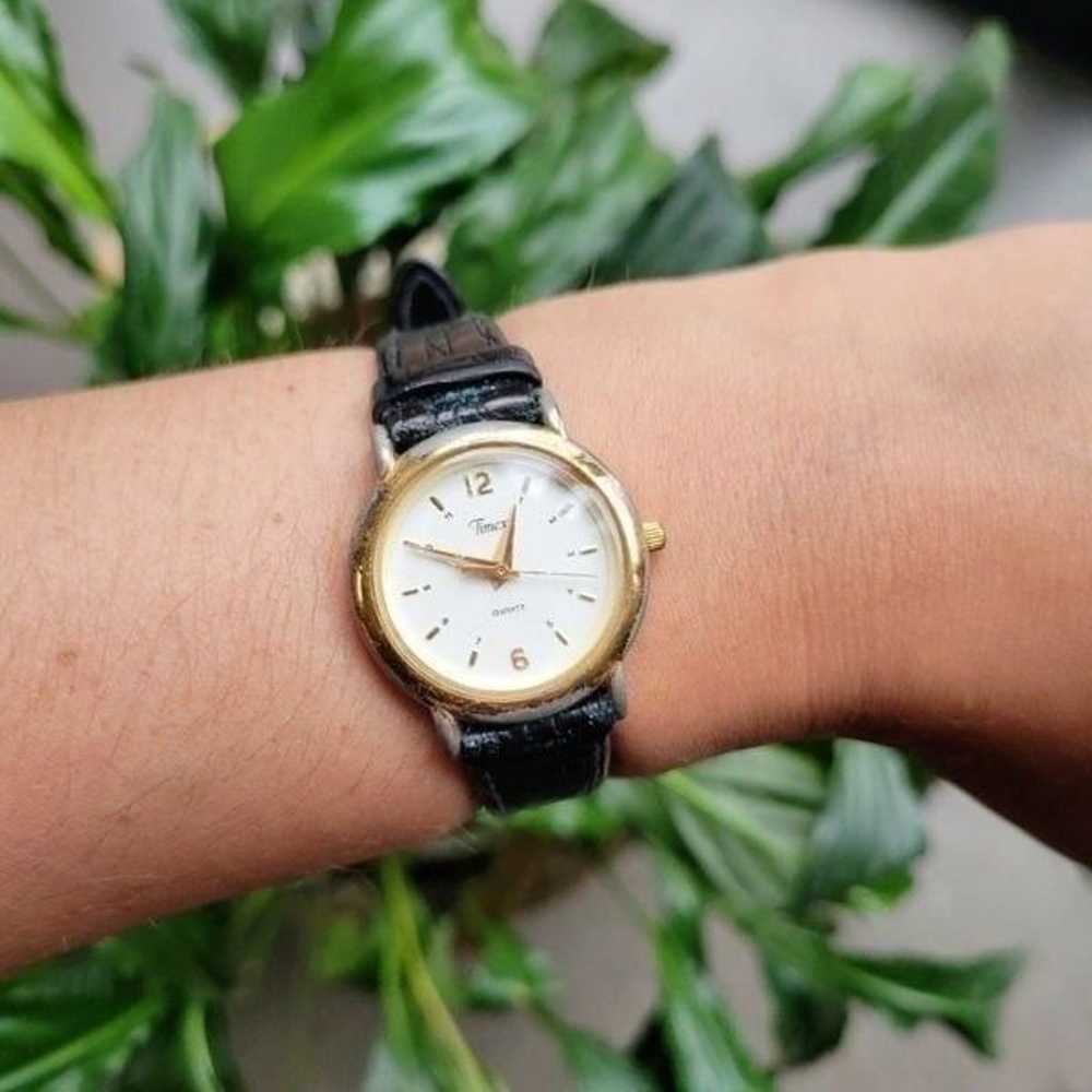 Vintage Timex Quartz Genuine Leather Watch - image 6