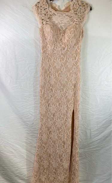 NWT David's Bridal City Triangle Womens Pink Flora