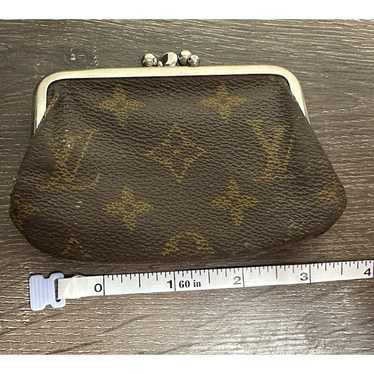 Vintage Louis Vuitton Kisslock Coin Purse - image 1