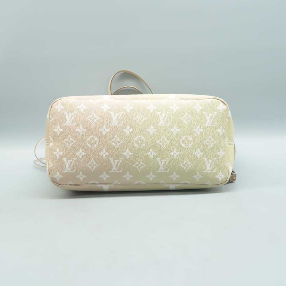 Louis Vuitton Neverfull leather handbag - image 6