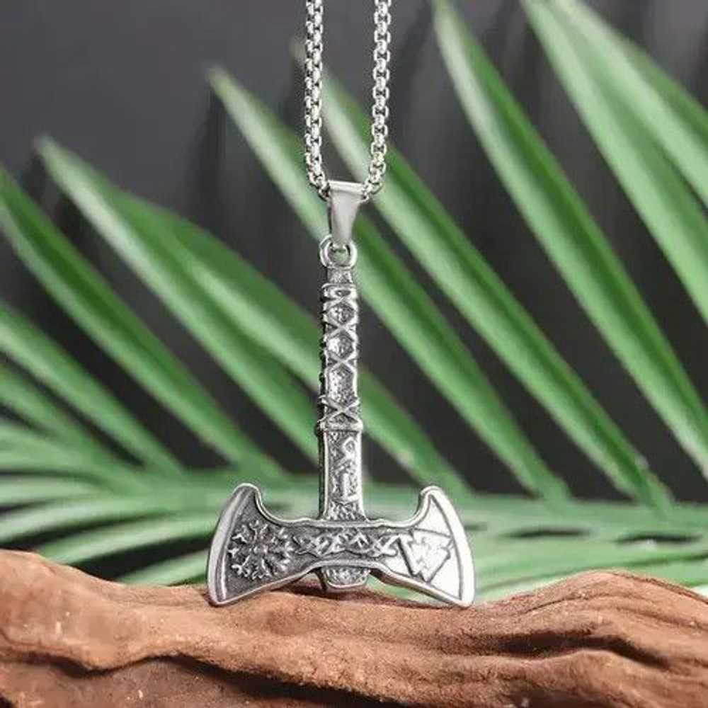 Jewelry × Streetwear × Vintage Tomahawk Axe Neckl… - image 1