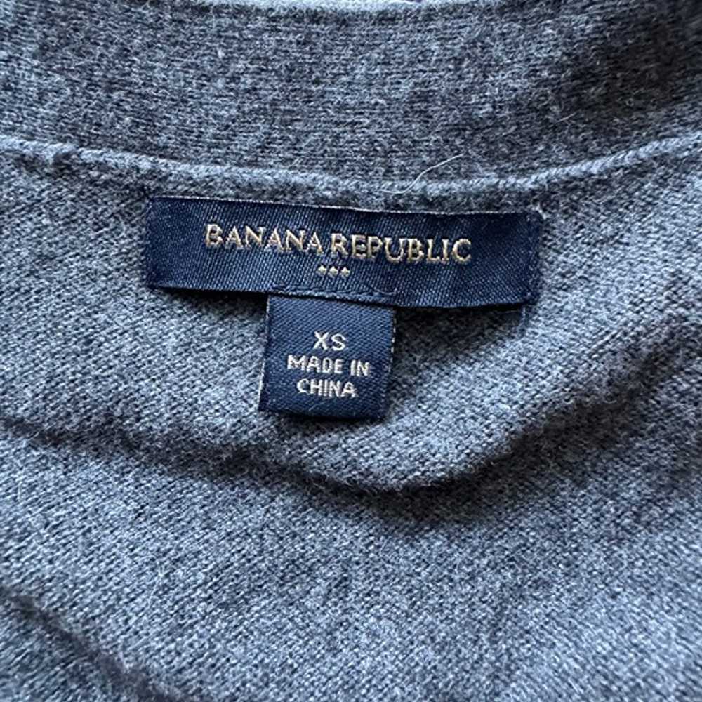 Banana Republic Vintage sweater, like new - image 2