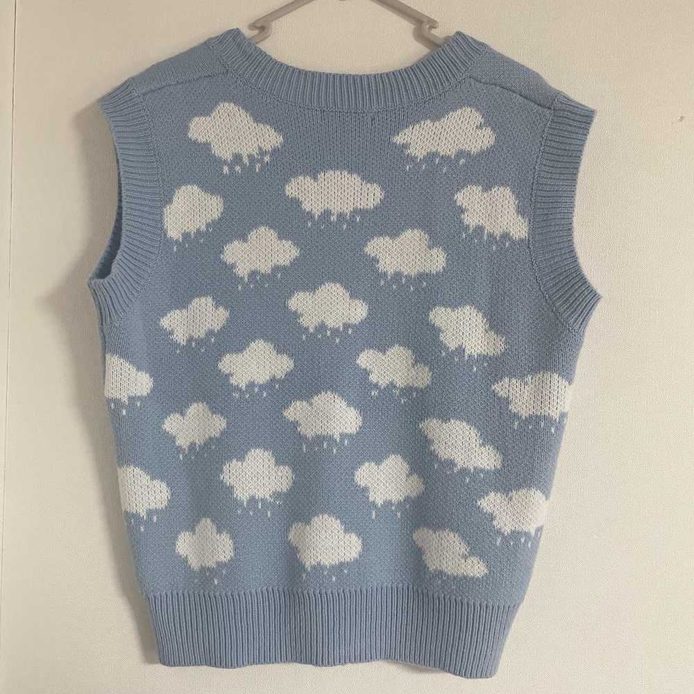 【Knit vest】 Blue-gray cloud pattern V-neck sweate… - image 2