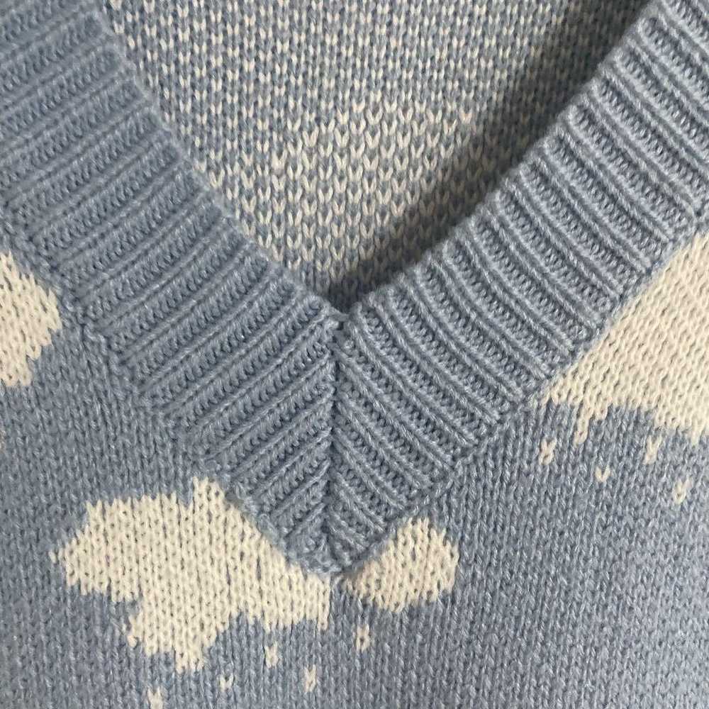 【Knit vest】 Blue-gray cloud pattern V-neck sweate… - image 4