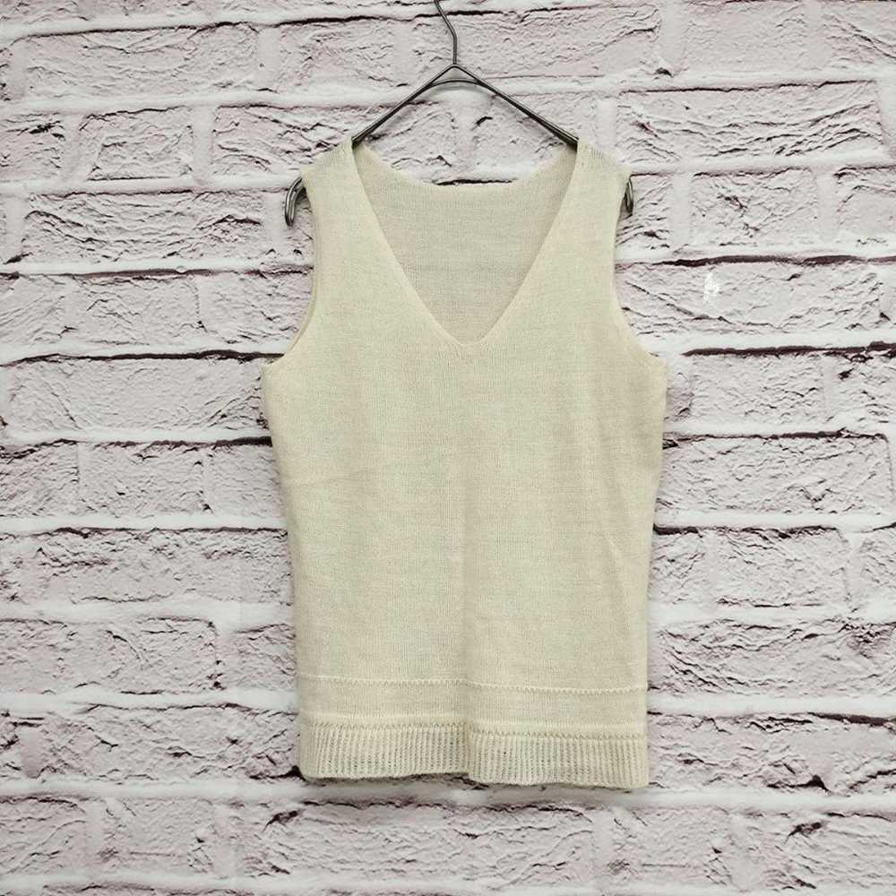 R1017 / Comme ça de mode [11] V-neck knit vest Co… - image 2