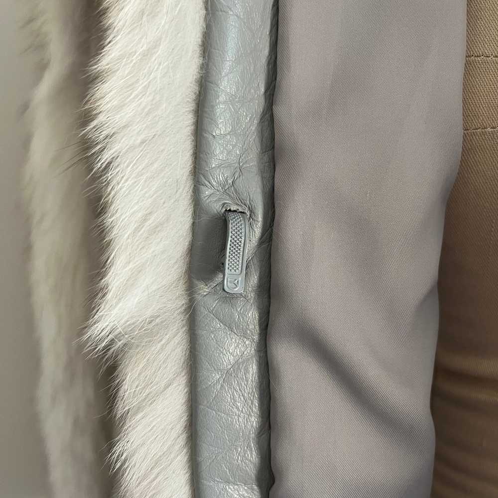 Saga Fox genuine fur coat - image 6