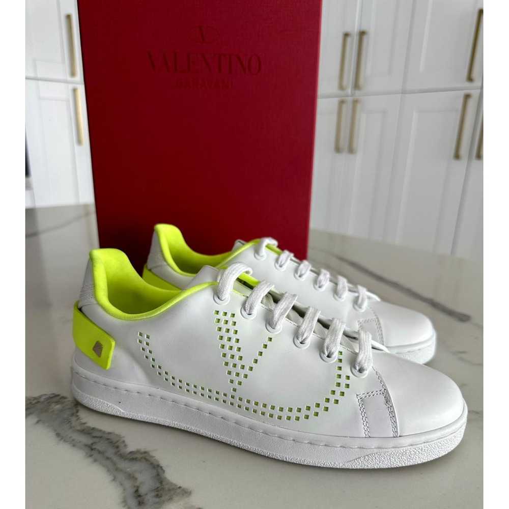 Valentino Garavani Backnet leather trainers - image 2