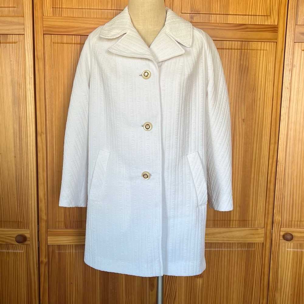 Vintage Bettina Medium White 1960s Cape Peacoat R… - image 2