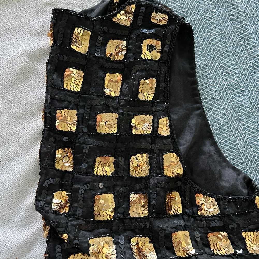 Sweet Sue Vintage Gold Sequin Vest | Black and Go… - image 11