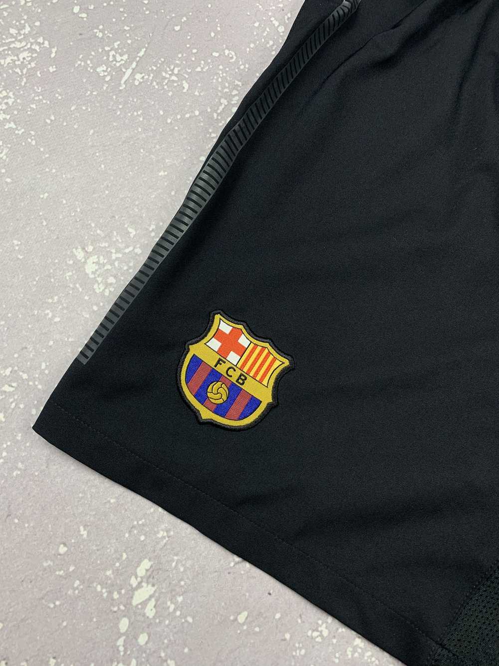 F.C. Barcelona × Nike × Soccer Jersey Vintage Nik… - image 5