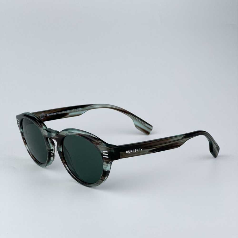 Burberry Sunglasses - image 4