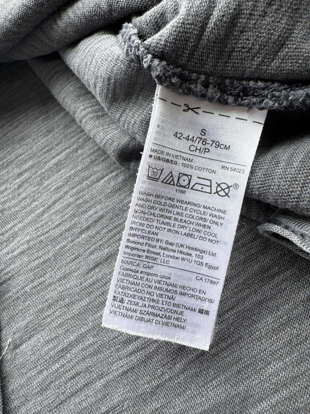 Gap GAP USA Mens Marbel Jersey Cotton Grey Distre… - image 12