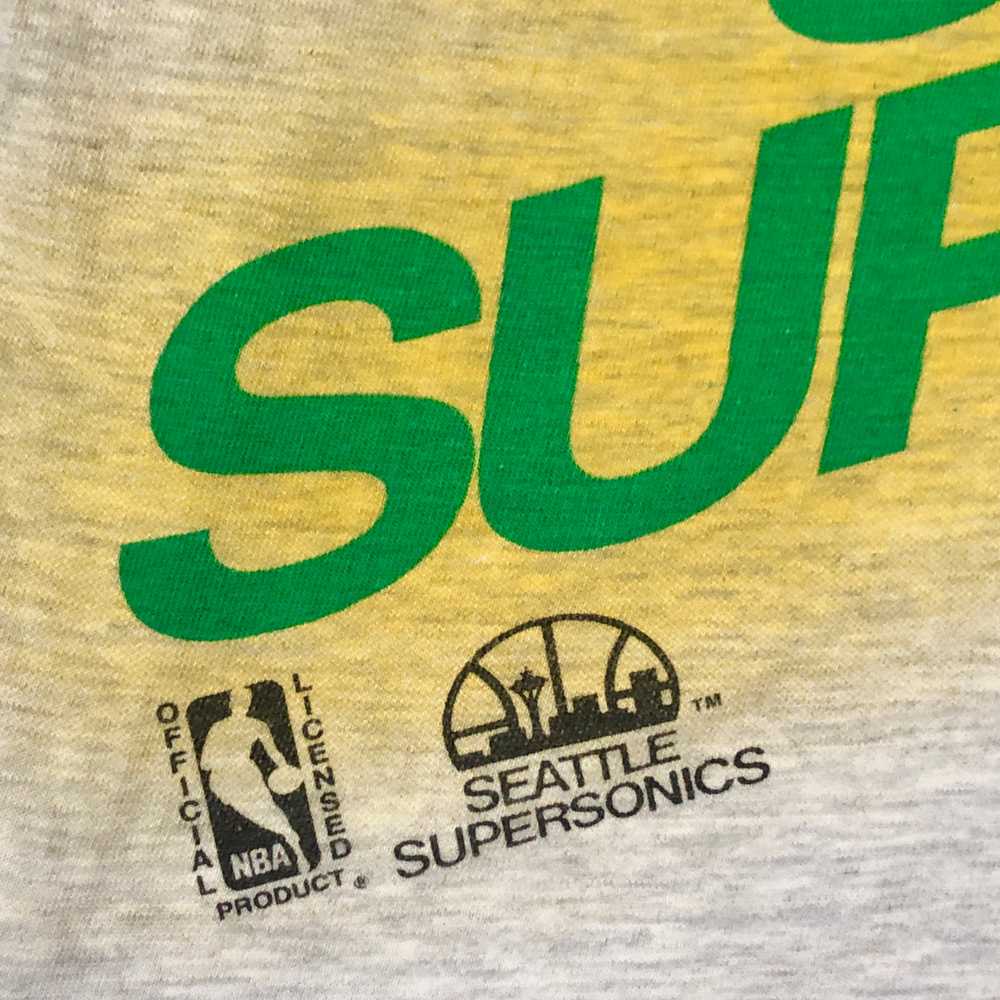 Vintage NBA Seattle Supersonics Magic Johnson T's… - image 5