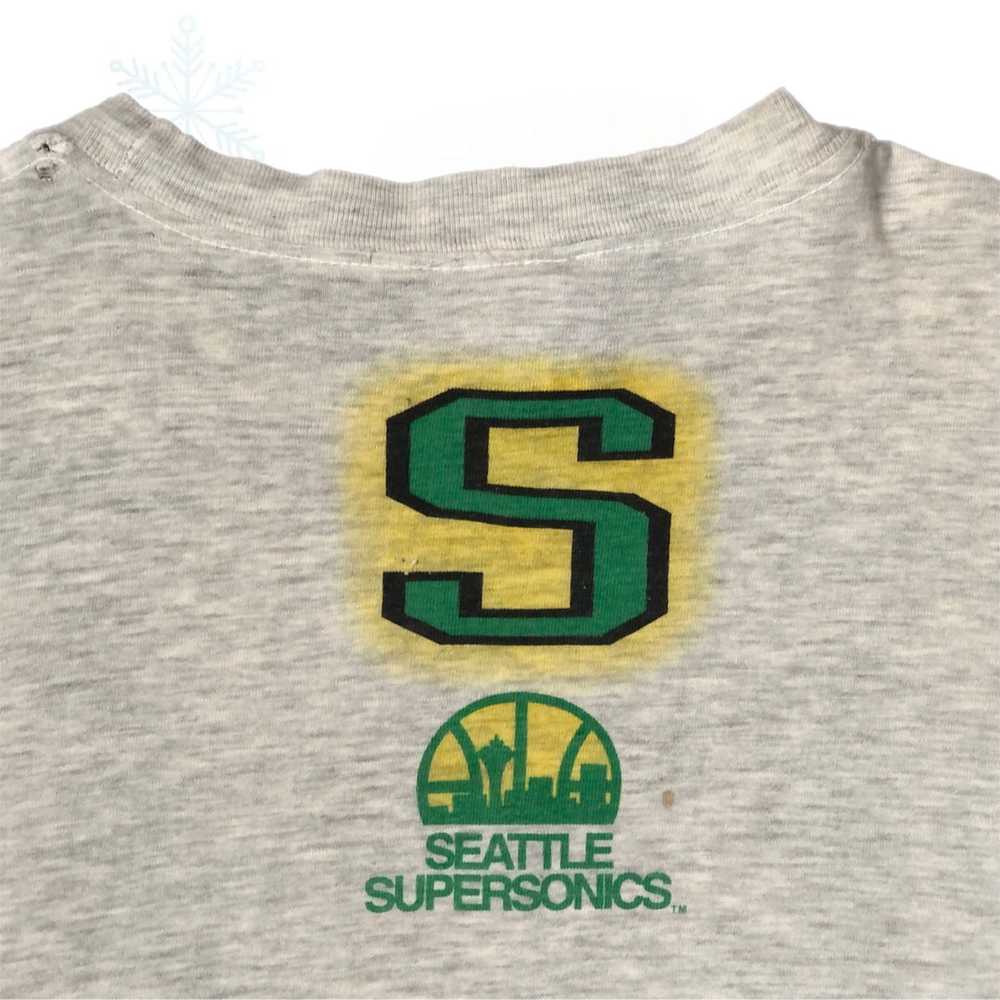 Vintage NBA Seattle Supersonics Magic Johnson T's… - image 7