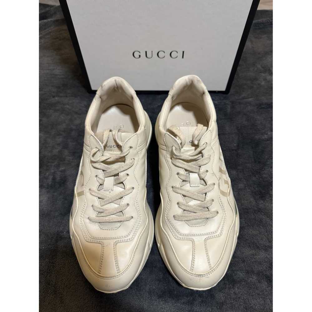 Gucci Rhyton leather low trainers - image 4