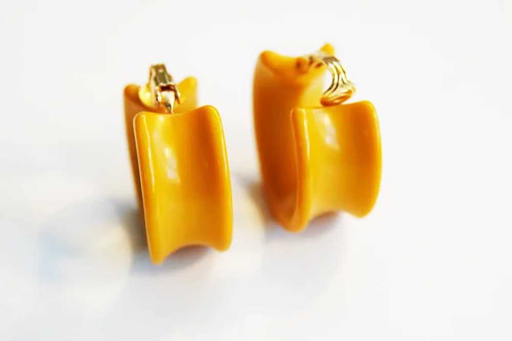 UNIQUELY DESIGNED Sunny Butterscotch Bakelite HOO… - image 2