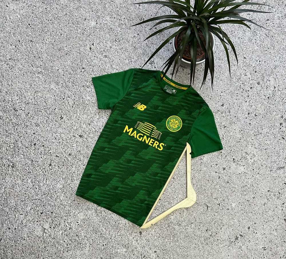 New Balance × Soccer Jersey × Vintage New Balance Cel… - Gem