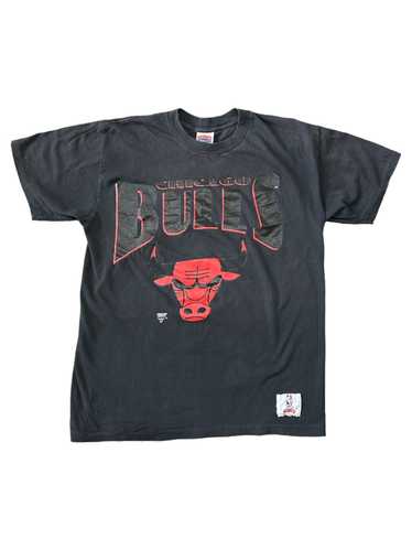 Nutmeg × Vintage 1990s Nutmeg Chicago Bulls Bred T