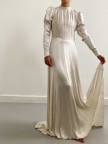 1940s Satin Ivory Wedding Gown with Ruched Sleeve… - image 1