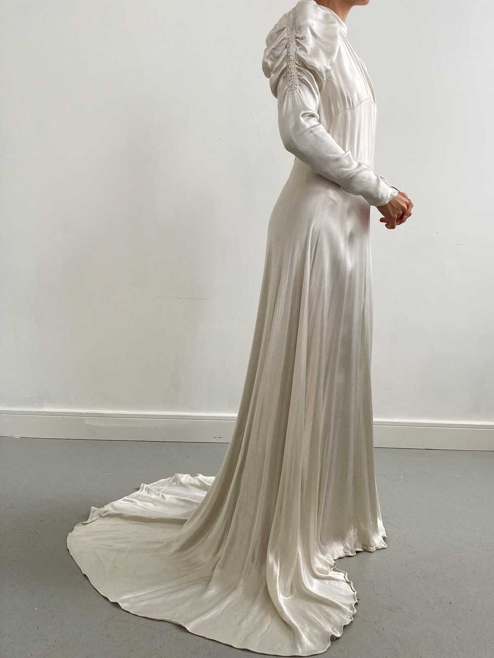 1940s Satin Ivory Wedding Gown with Ruched Sleeve… - image 2