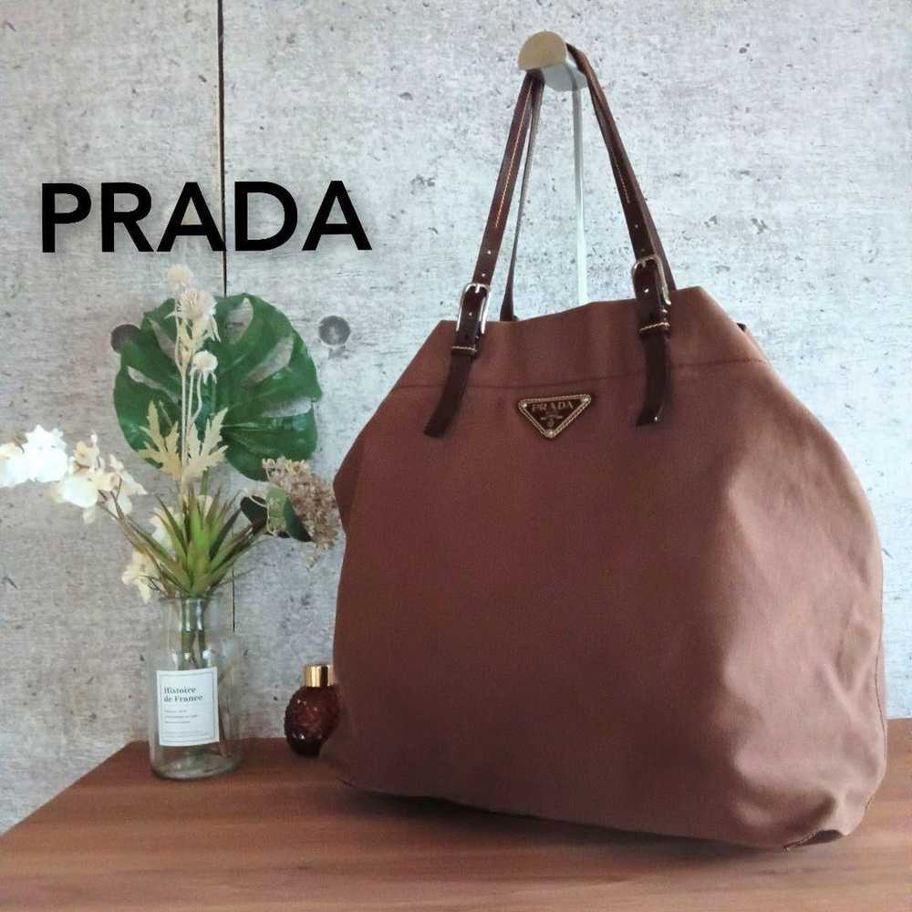 Excellent condition Prada large tote shoulder bag… - image 3