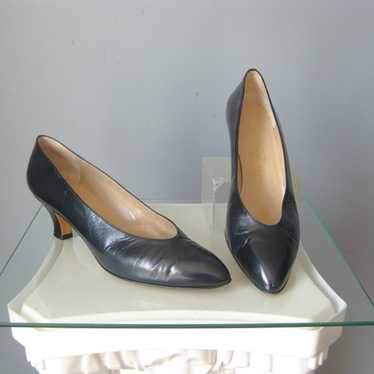 Bruno Magli Peep Toe Pump Navy good 9.5 AA