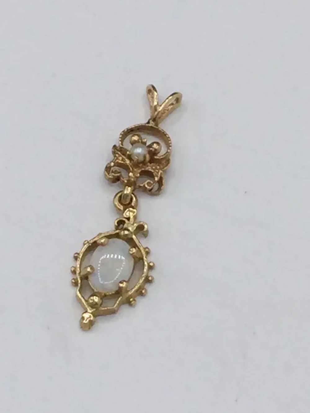 Opal, Cultured Pearl and 14kt Vintage Pendant - image 4