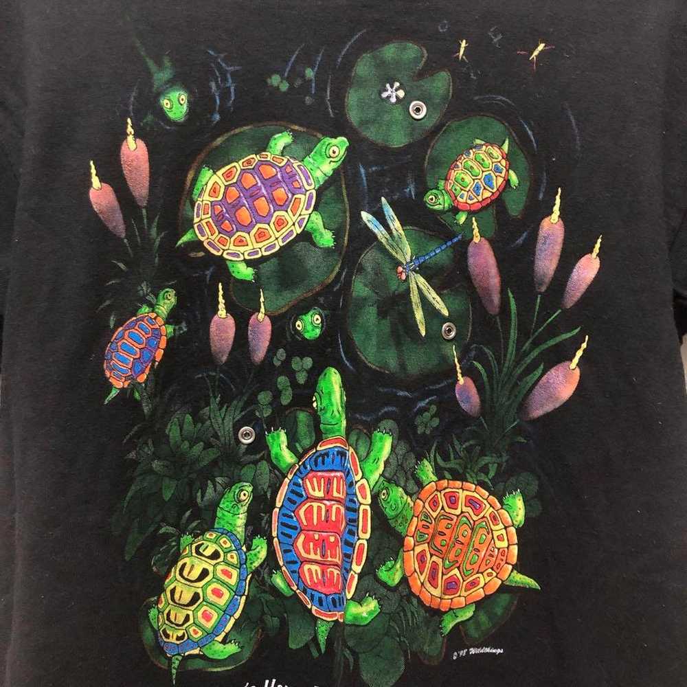 Turtle printed T-shirt. - image 1