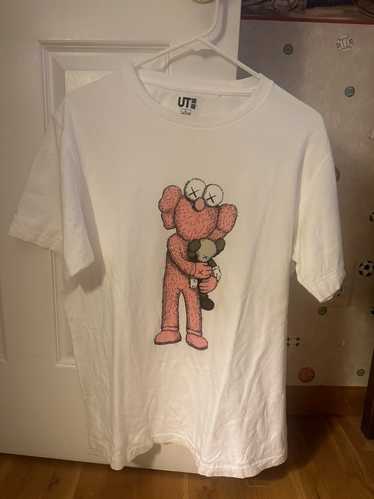 Kaws × Uniqlo KAWS X Uniqlo Collab Pink Bear Summe