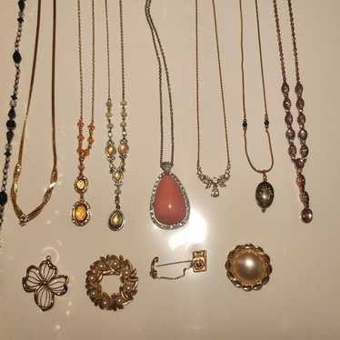 Vintage signed Avon Jewelry Lot (12 pieces) - image 1