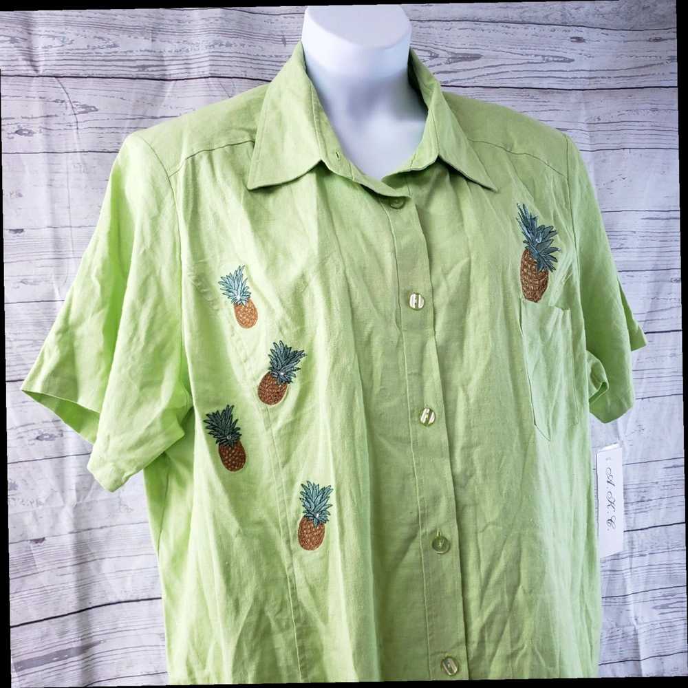 Vintage Authentic Embroidered Pineapple Design Gr… - image 2