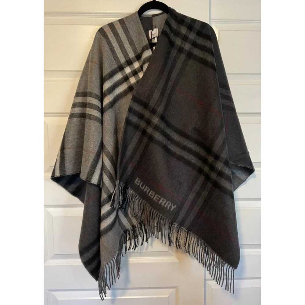 Burberry Cashmere cape - image 4