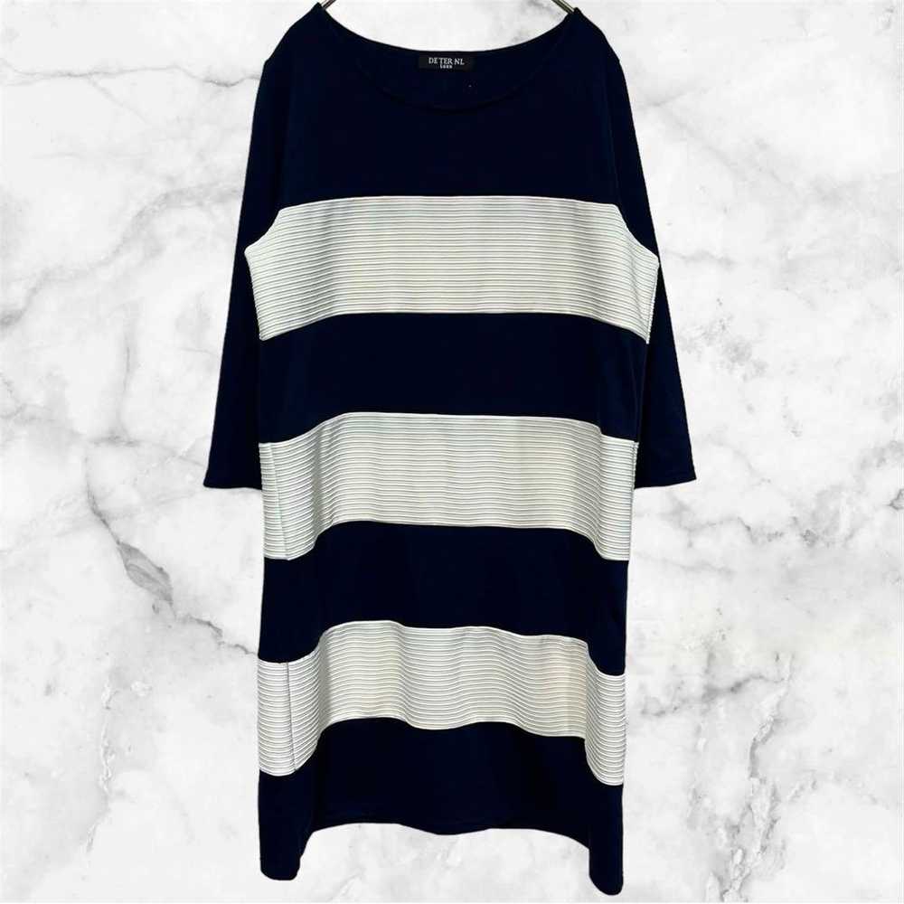 Knee-length women's dress with a striped pattern,… - image 1