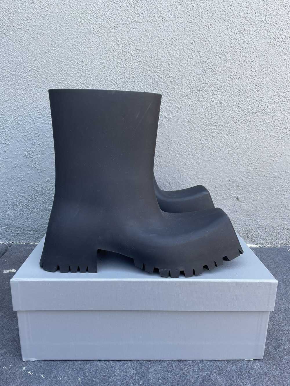 Balenciaga Balenciaga Black Rubber Trooper Boots … - image 1