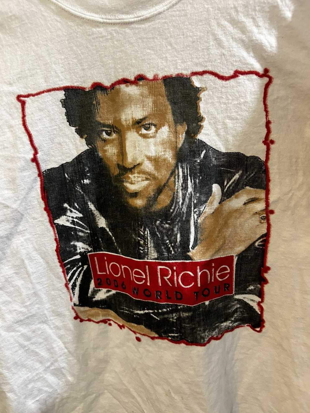 Vintage Lionel Richie 2006 World Tour Tshirt - image 2