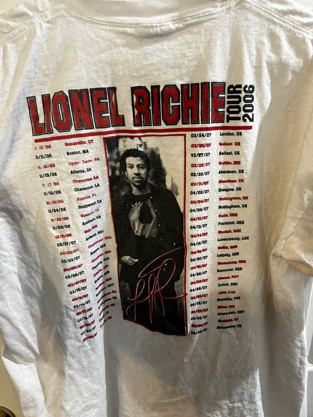 Vintage Lionel Richie 2006 World Tour Tshirt - image 4