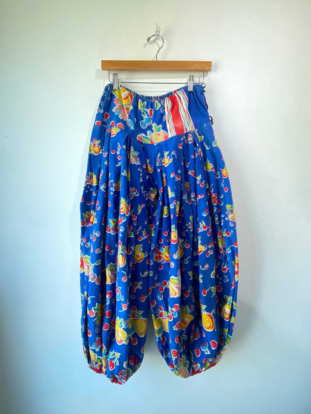 Vintage Blue Fruit Print Balloon Pants - image 1