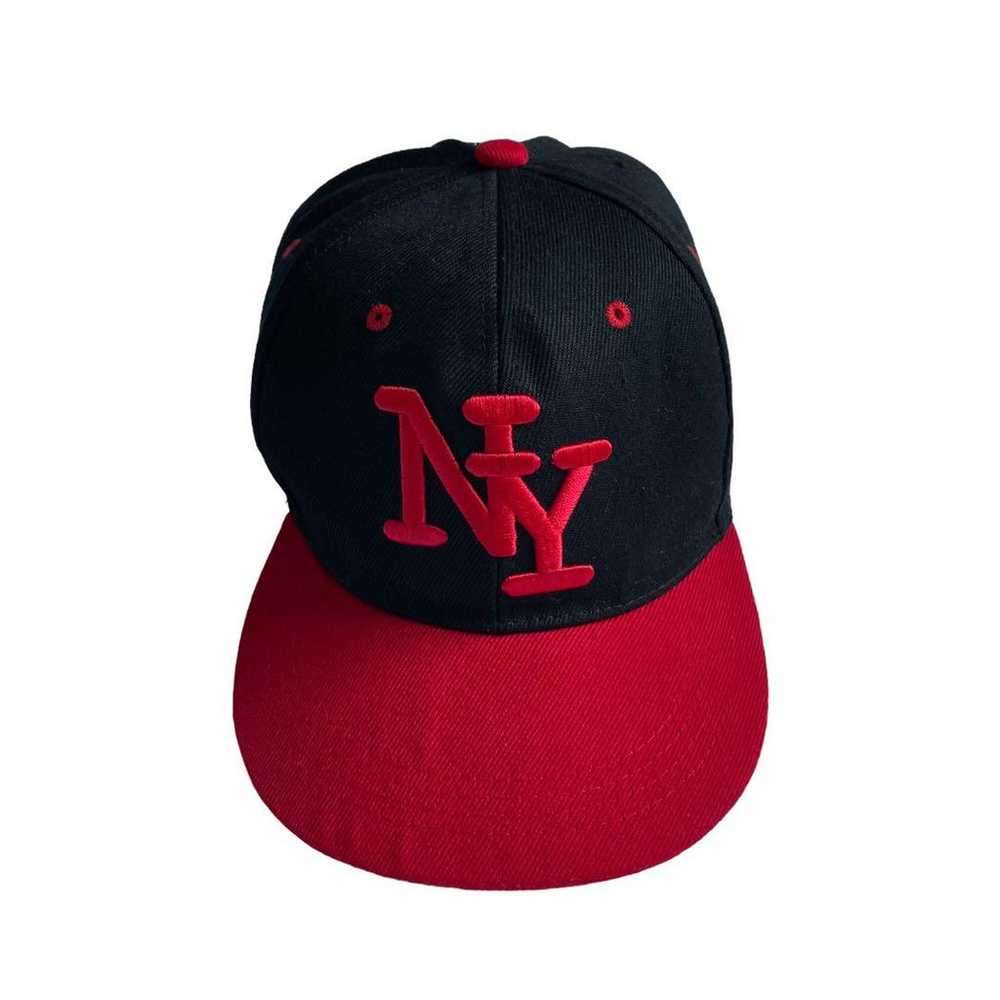 New York souvenir cap. Baseball cap, 6 panel, 2 t… - image 1