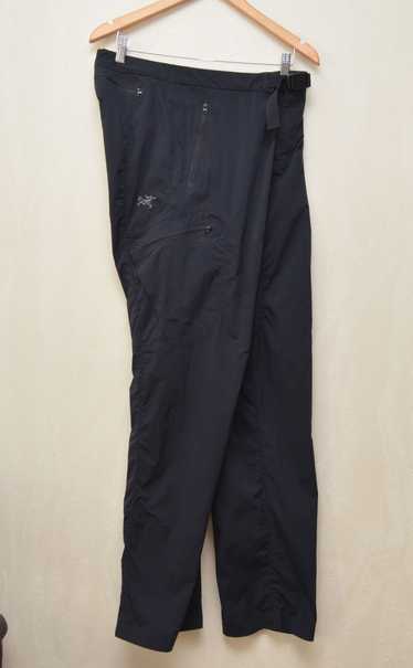 Arc'Teryx Vintage Arc'Teryx Nylon Black Pants Embr