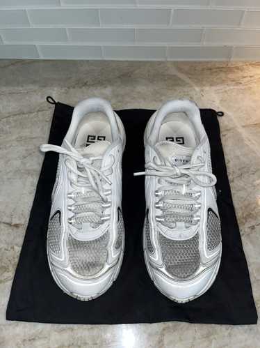 Givenchy Givenchy TK-MX Runner Sneakers