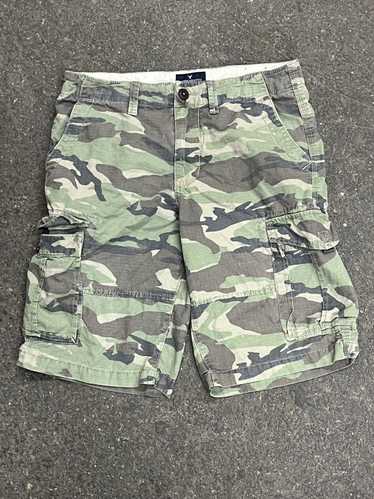 Camo × Streetwear × Vintage Y2K Camo cargo jorts