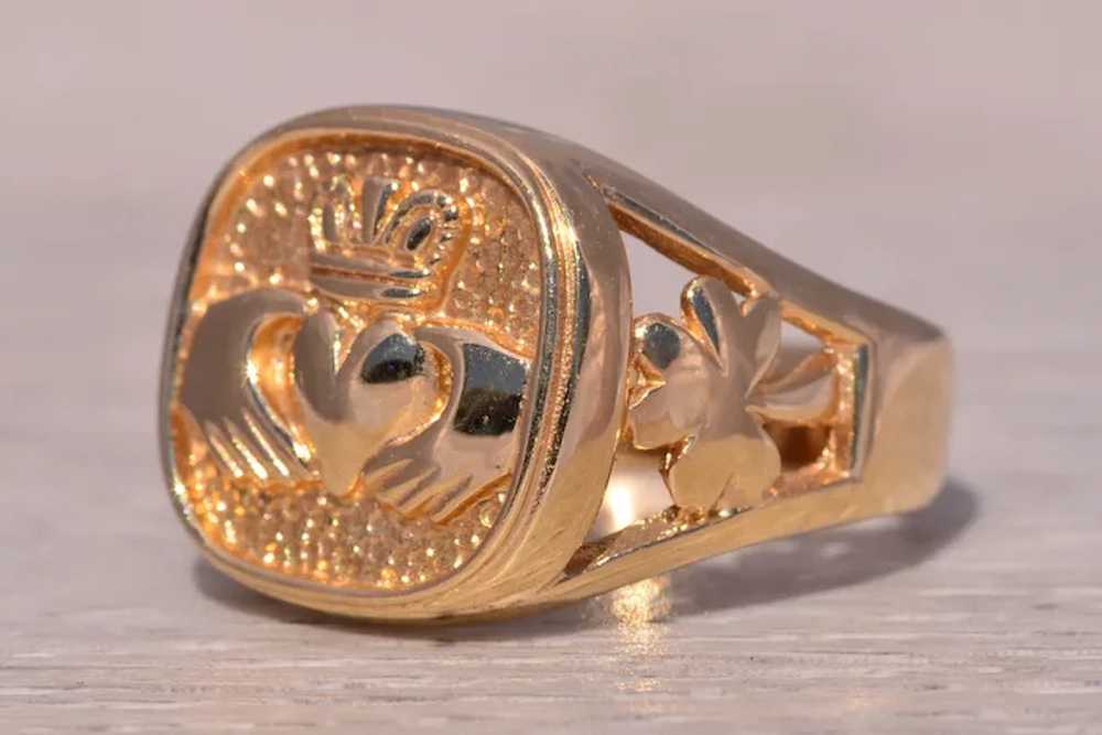 Claddagh Ring by Sol D' Or in 14 Karat Yellow Gold - image 2