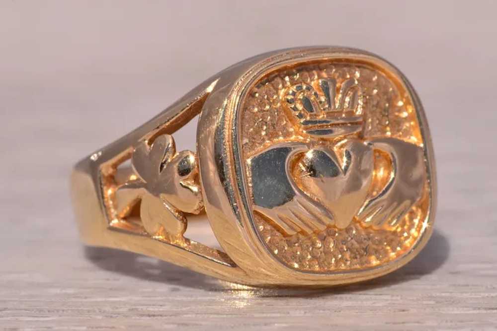 Claddagh Ring by Sol D' Or in 14 Karat Yellow Gold - image 5