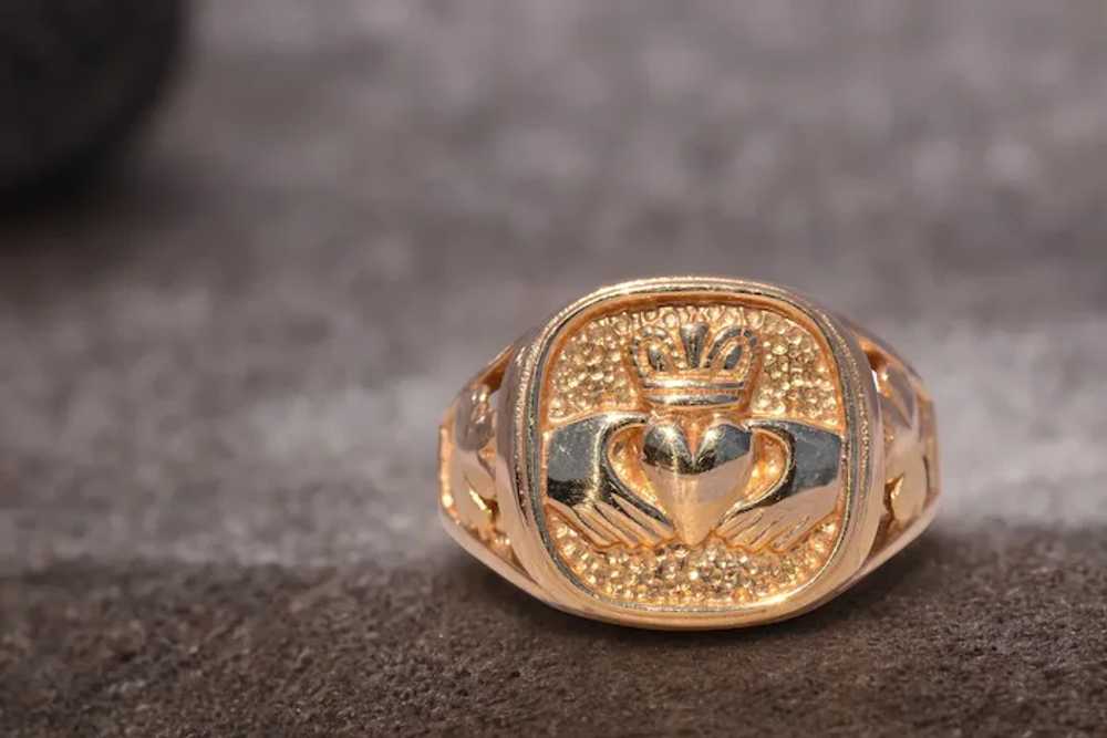 Claddagh Ring by Sol D' Or in 14 Karat Yellow Gold - image 7