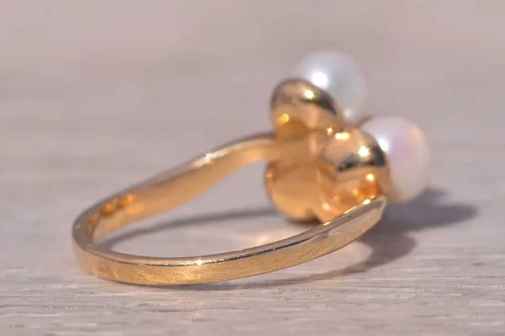 Pearl and Natural Diamond Ring in Yellow Gold - image 4